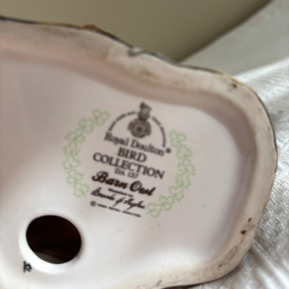 Royal Doulton Bird Collection, Barn Owl DA137 - Picture 7 of 7